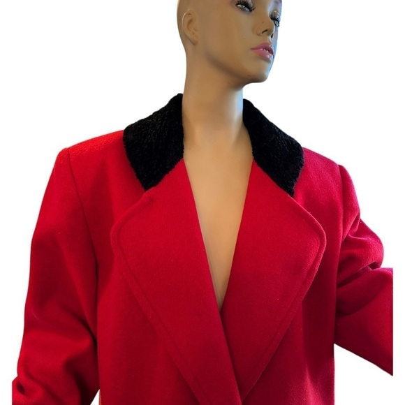 Vintage Red Wool Coat with Black Velvet Trim - Picture 4 of 8